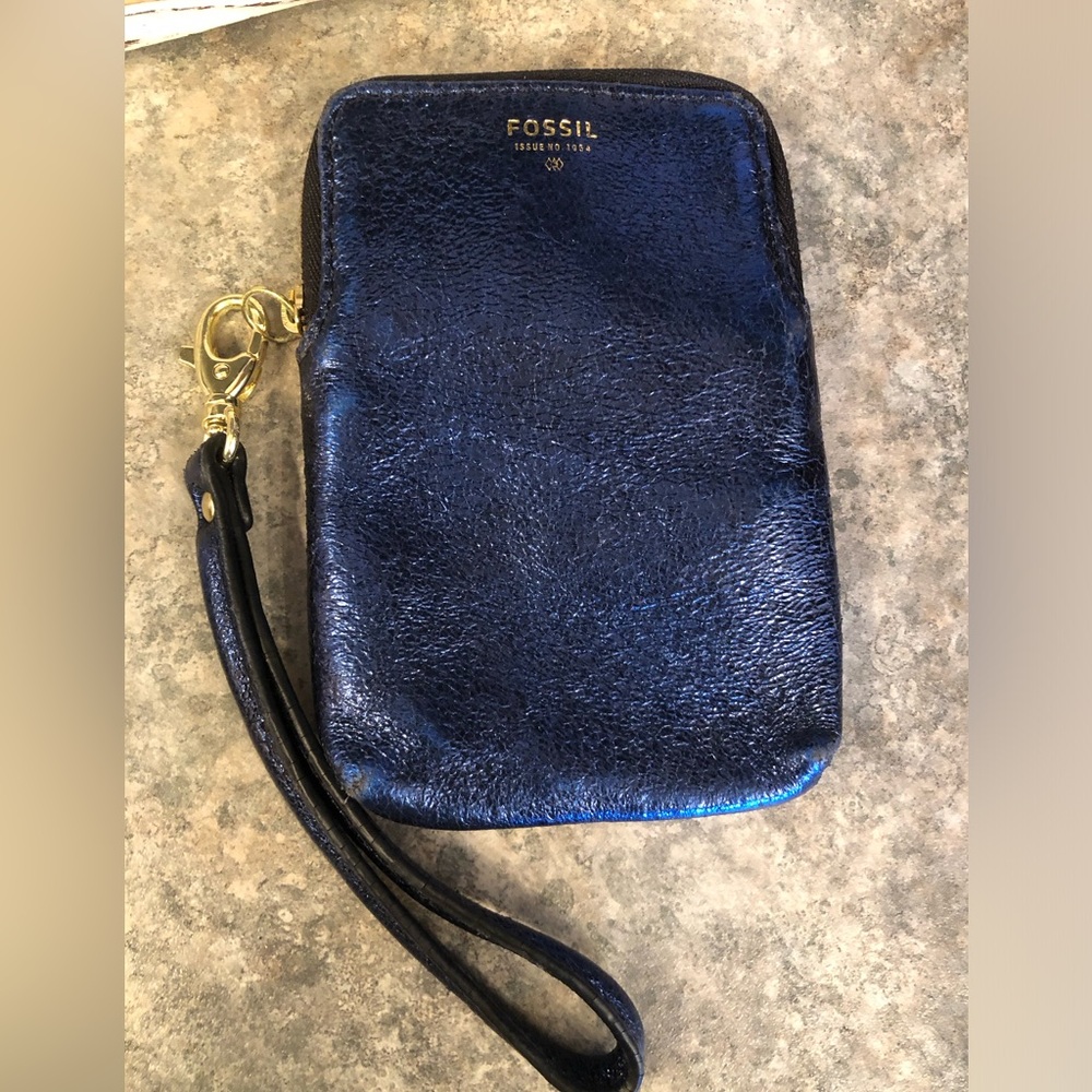 Vintage Fossil Blue Metallic Leather Zip Around Carryall Wrislet Wallet HW1335